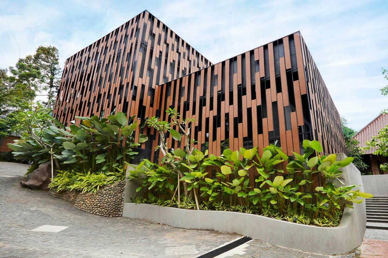 Amanuba Hotel & Resort Rancamaya Bogor Exterior foto